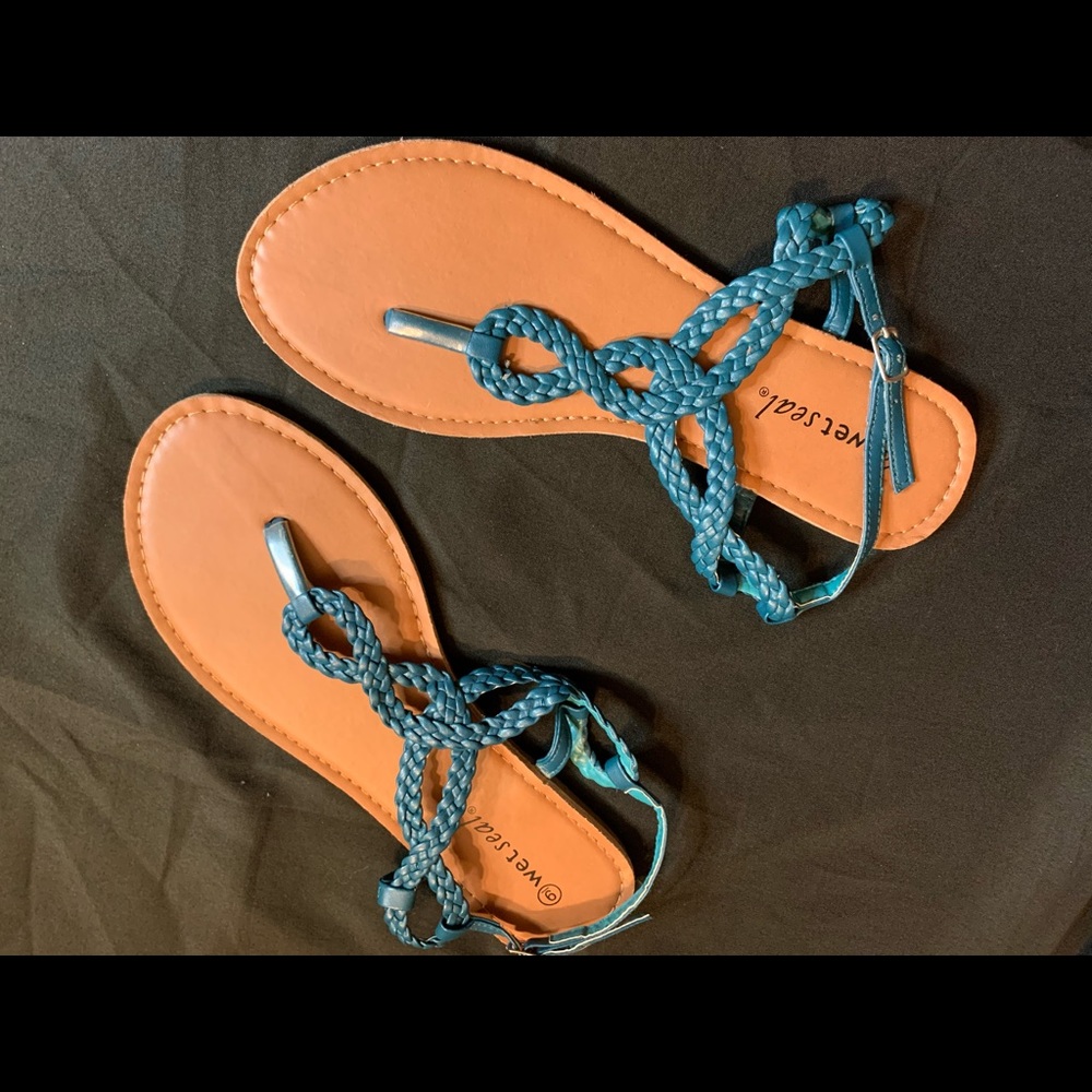 Sandals - Picture 3 of 5